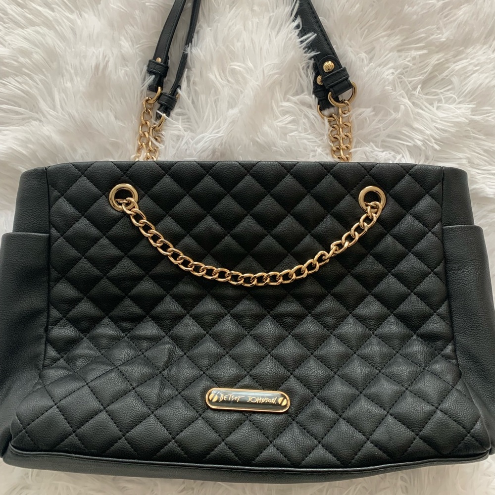 Betsey Johnson quilted bag